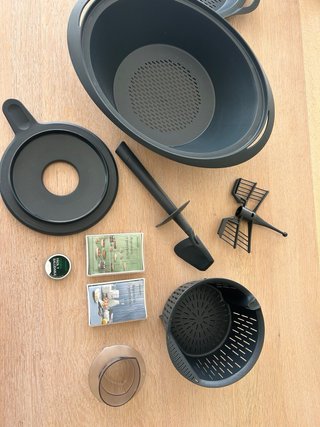 Thermomix TM5 con accesorios (no funciona)