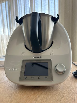 Thermomix TM5 con accesorios (no funciona)