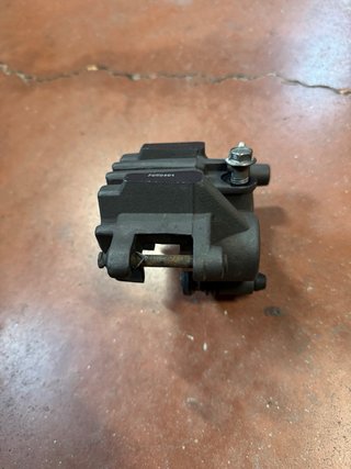 Pinza Freno Delantera Suzuki GS 500F
