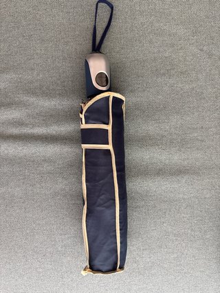 Paraguas extensible azul y beige