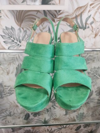 Zapatos de plataforma verdes