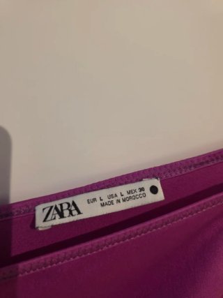 Top lencero satén Zara púrpura