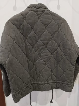 Chaqueta acolchada gris talla M