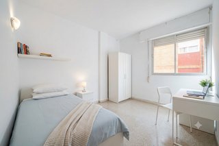 ¡Habitaciones individuales desde 290 €!