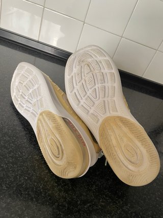 Zapatillas Nike Air Max Axis Premium Blancas/Amari