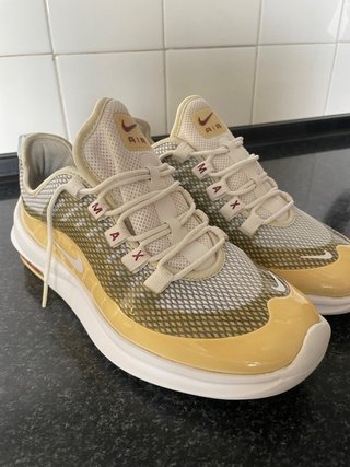 Zapatillas Nike Air Max Axis Premium Blancas/Amari