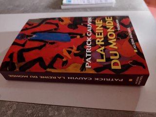 La Reine du monde, Patrick Cauvin 2001
