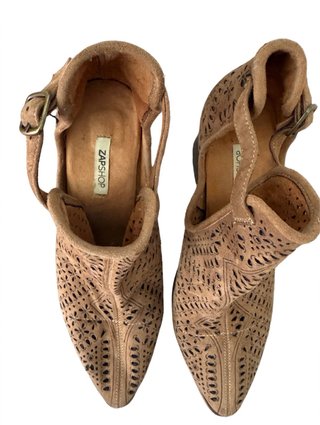 Botines camel troquelados ZAPSHOP talla 39
