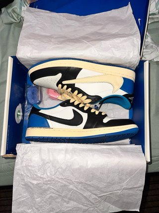 Jordan x Travis Scott Talla 43