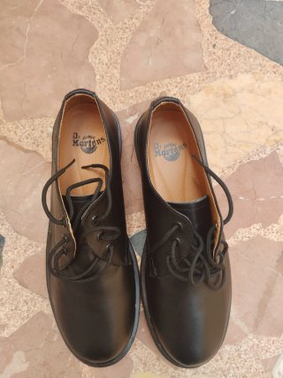 Dr. Martens Talla 46 Negro