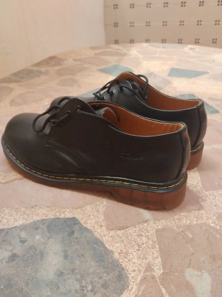 Dr. Martens Talla 46 Negro