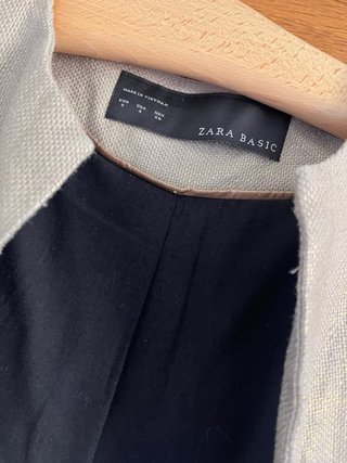 Chaqueta Zara Basic sin botones dorado