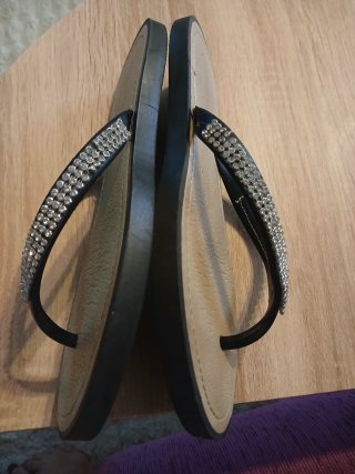 Chanclas con pedrería