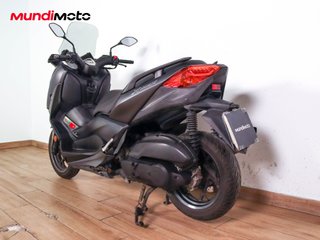 YAMAHA X-MAX 125