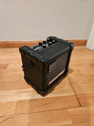 Amplificador Guitarra Roland Micro Cube.