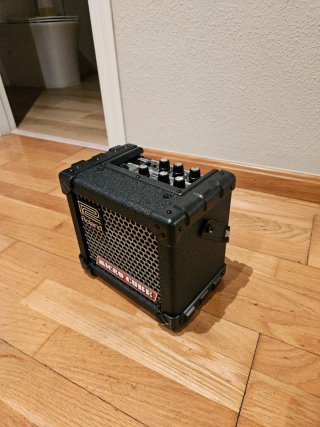 Amplificador Guitarra Roland Micro Cube.