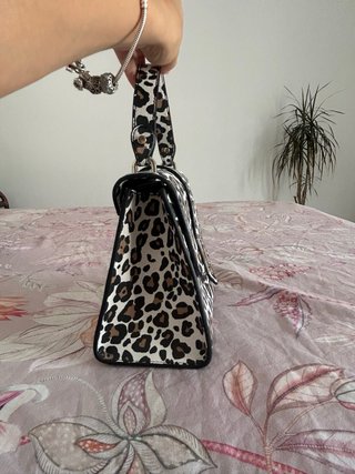 Bolso Guess Leopardo