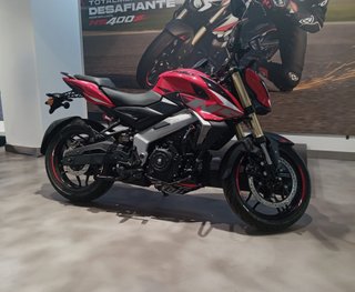 Bajaj Pulsar NS 400 Año 2026
