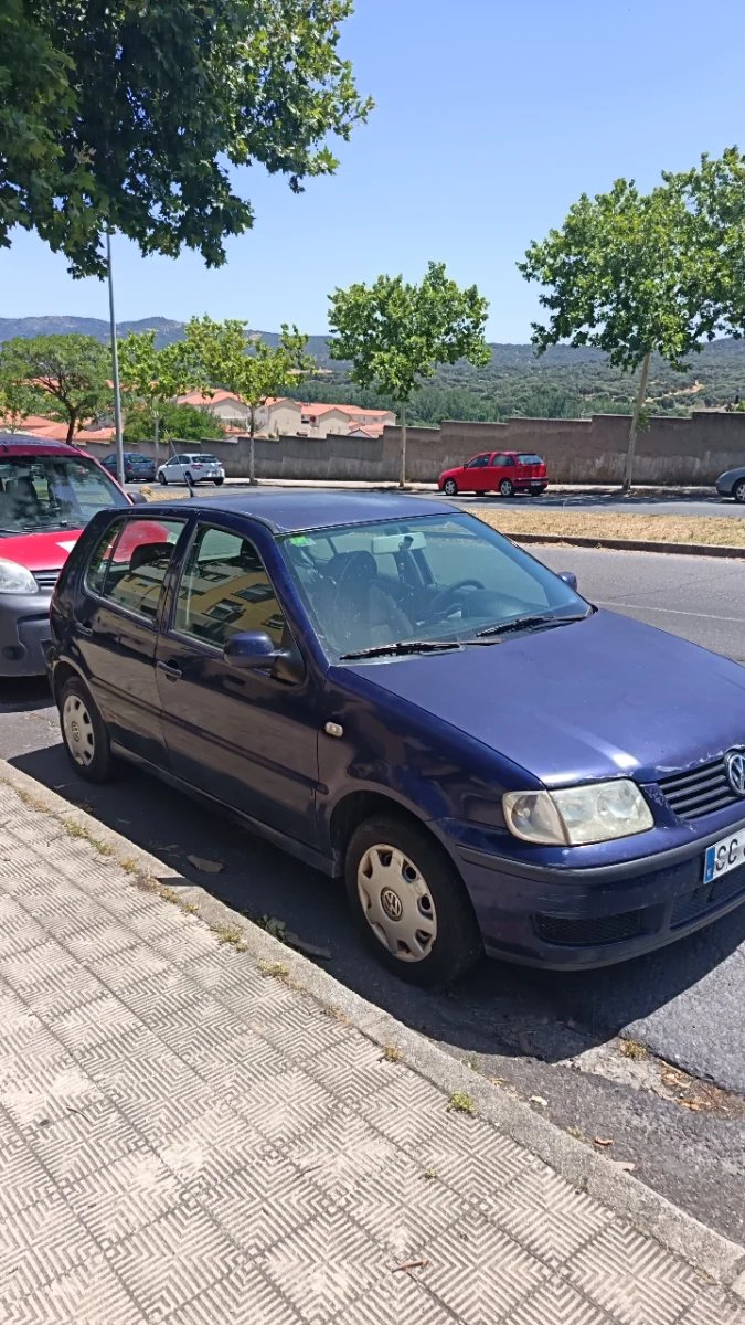 Volkswagen Polo 2000 - foto 1