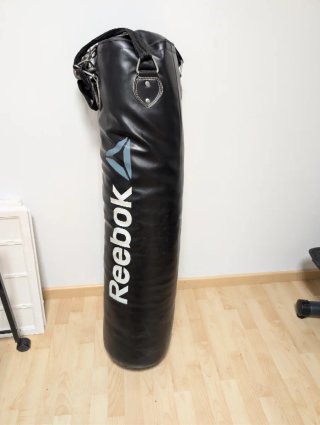 Saco de boxeo Reebok negro