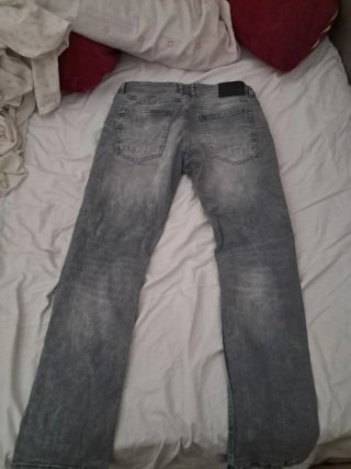 Pantalón vaquero gris hombre