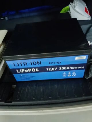 Batería Litr-Ion LiFePO4 12,8V 200Ah