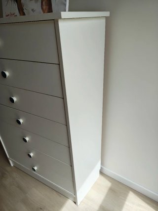 Cómoda de madera a medida