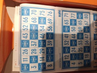 Juego bingo en vídeo con locutores