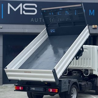 Nissan NT400 CABSTAR SCATOLINI | 30.000 KM | BASCULANTE | NACIONAL