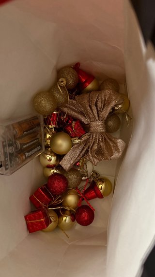 Árbol de Navidad con accesorios