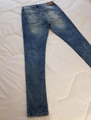 Pantalón pitillo vaquero azul Pull&Bear