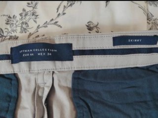 Pantalones Chinos Grises con Cinturón