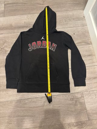 Sudadera Jordan Negra  Talla 10-12 años
