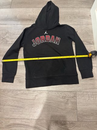 Sudadera Jordan Negra  Talla 10-12 años