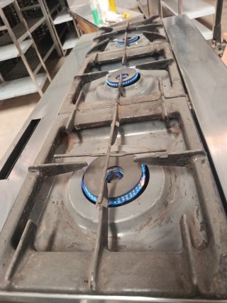 COCINA INDUSTRIAL 3 FUEGOS MÁS HORNO MIRA MI PERFI