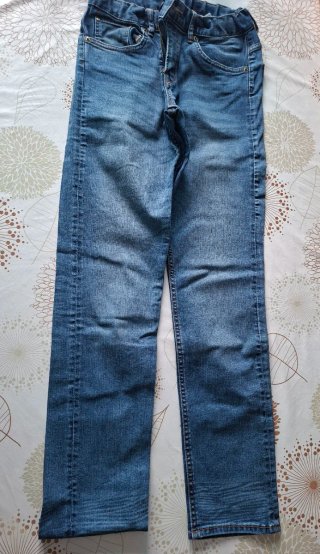 Pantalón vaquero niño azul.