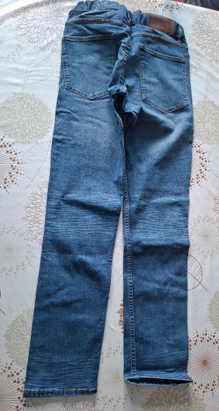Pantalón vaquero niño azul.