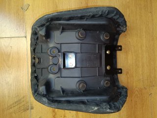 Asiento UM Renegade Vegas 125