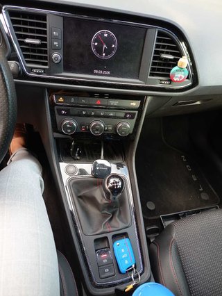 CUOTA 250€ - SEAT Leon 2018 1.4 TSI 150CV FR PLUS