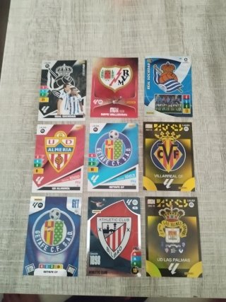 Pack 9 Cartas Fútbol Escudos LaLiga Panini