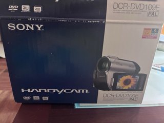Videocámara Sony Mini DVD 40x Optical Zoom