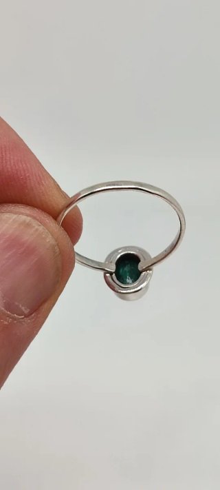 Anillo de Plata y Esmeralda.