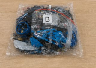 LEGO Technic Bugatti Chiron 42083