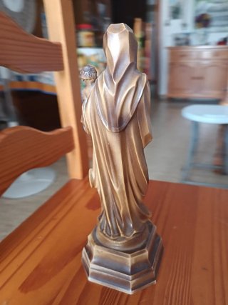 Virgen con Niño Jesús - Figura Decorativa