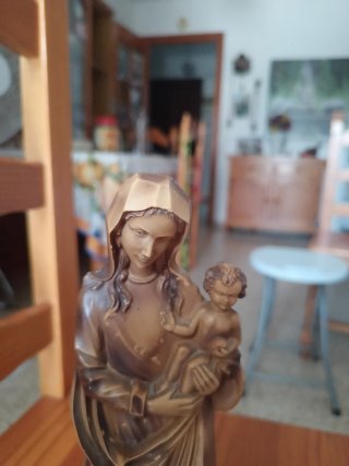 Virgen con Niño Jesús - Figura Decorativa