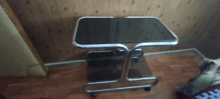 Mesa auxiliar cristal y ruedas