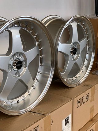 4 LLANTAS FIVE 7.5-8.5X17 garganta pulida