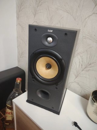 Altavoces bowers y wilkins