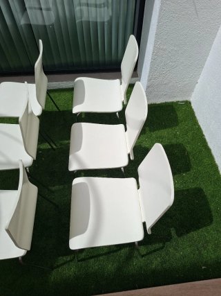 Sillas comedor blancas (6un 15€ la silla)