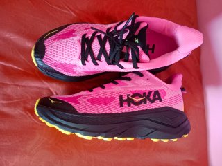 Zapatillas Hoka Talla 39 Rosa y Negro